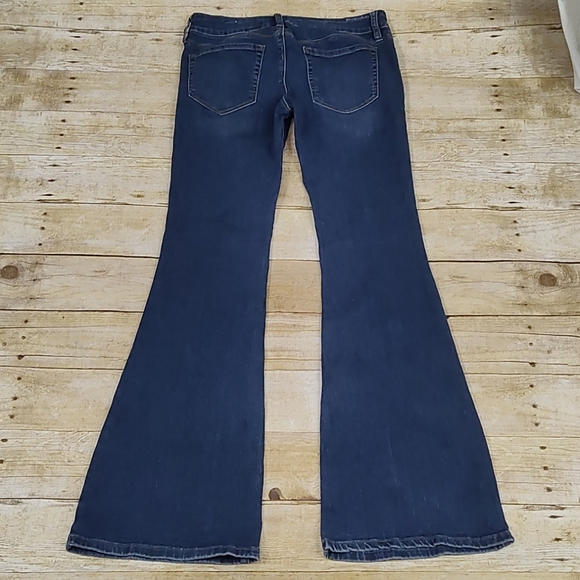 Bullhead Black Flare Jeans - Picture 6 of 10